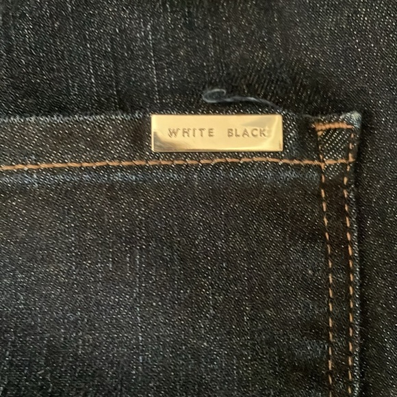 White House Black Market ankle jeans - Picture 3 of 3